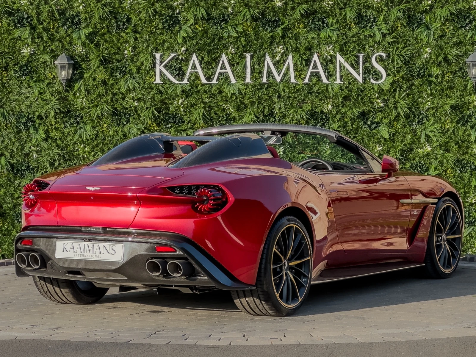 2018 Aston Martin Vanquish Zagato Speedster Villa d’Este, 4/10