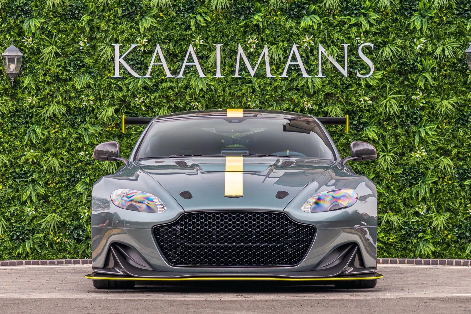 2017 Aston Martin Vantage AMR Pro, 2/10
