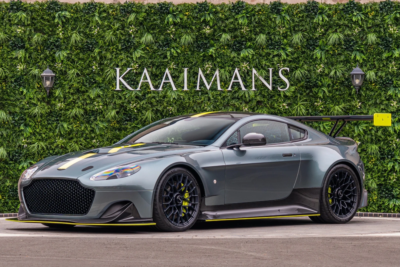 2017 Aston Martin Vantage AMR Pro, 3/10