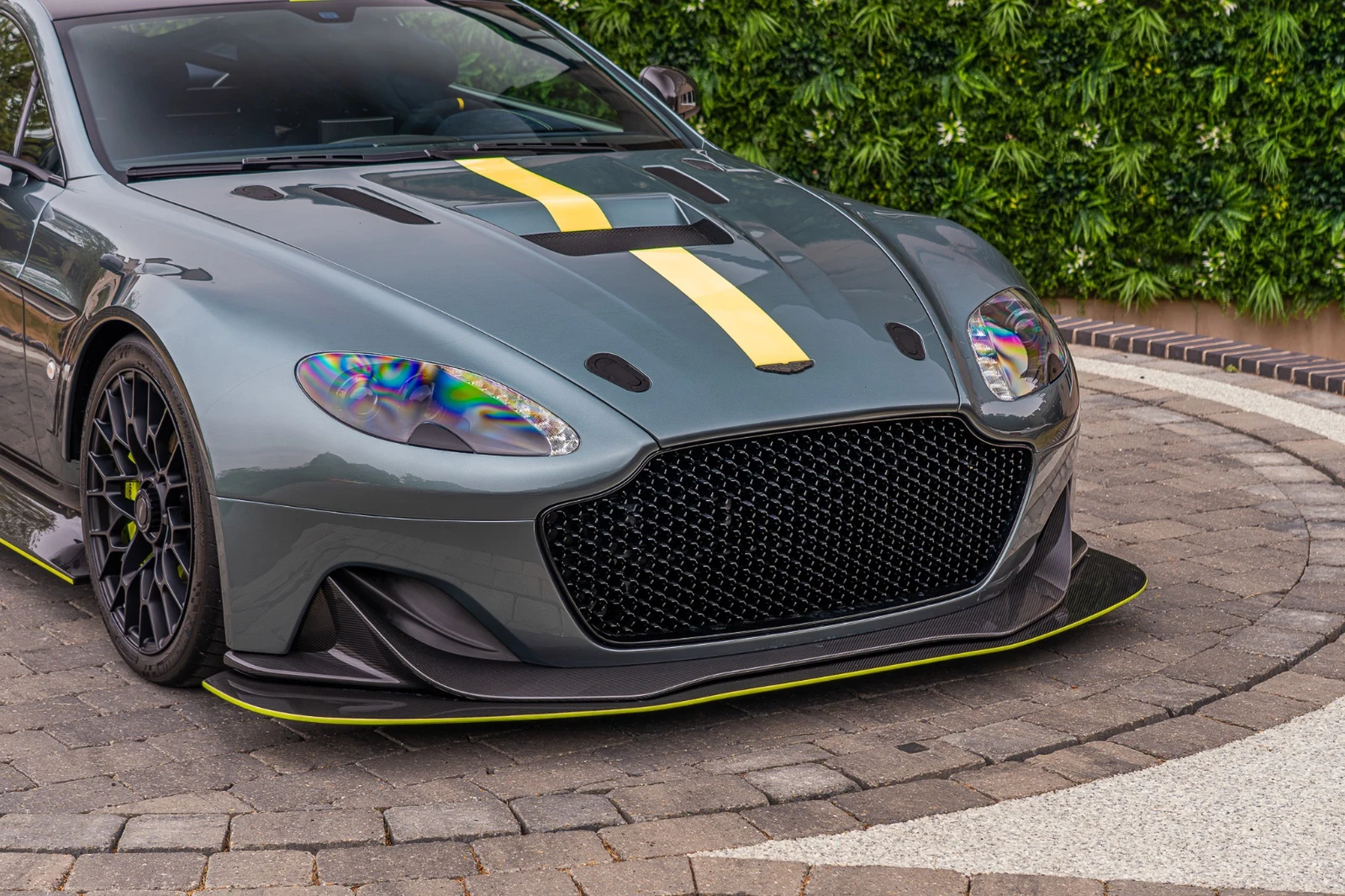 2017 Aston Martin Vantage AMR Pro, 6/10