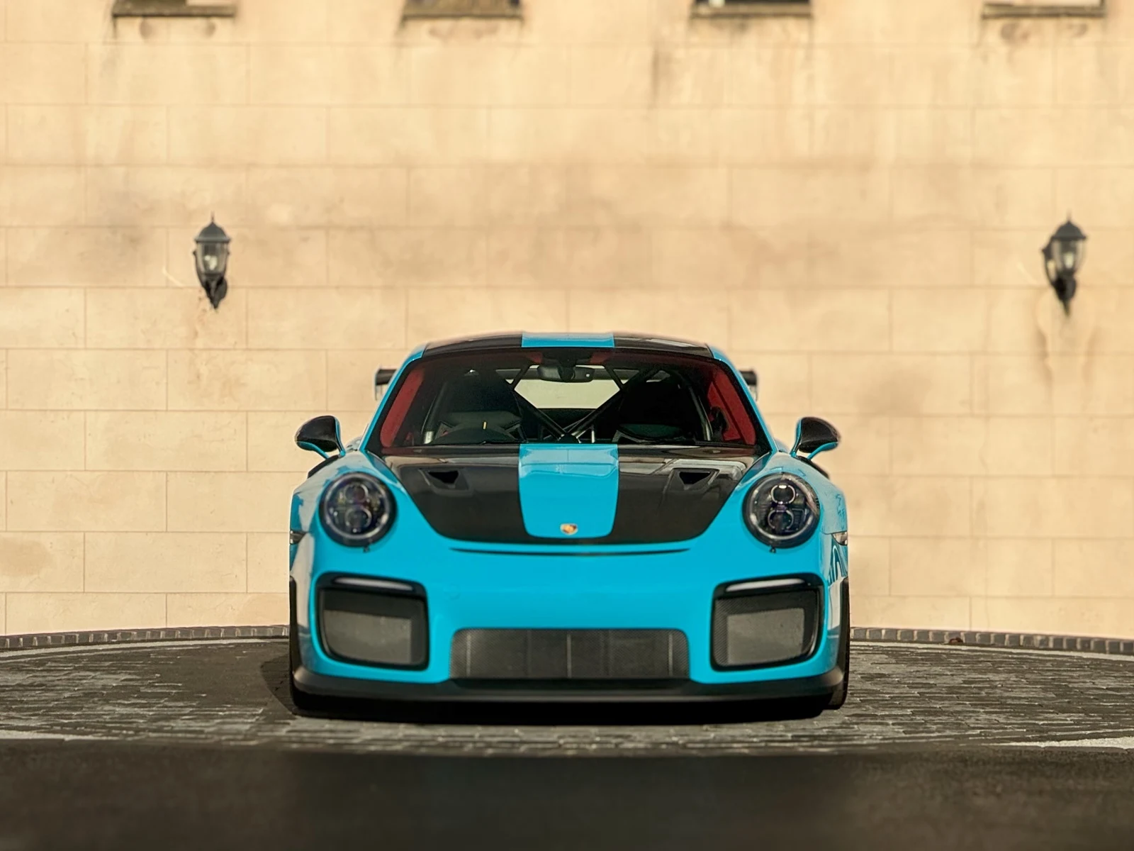 2018 Porsche 911 (991.2) GT2 RS Weissach, 2/10