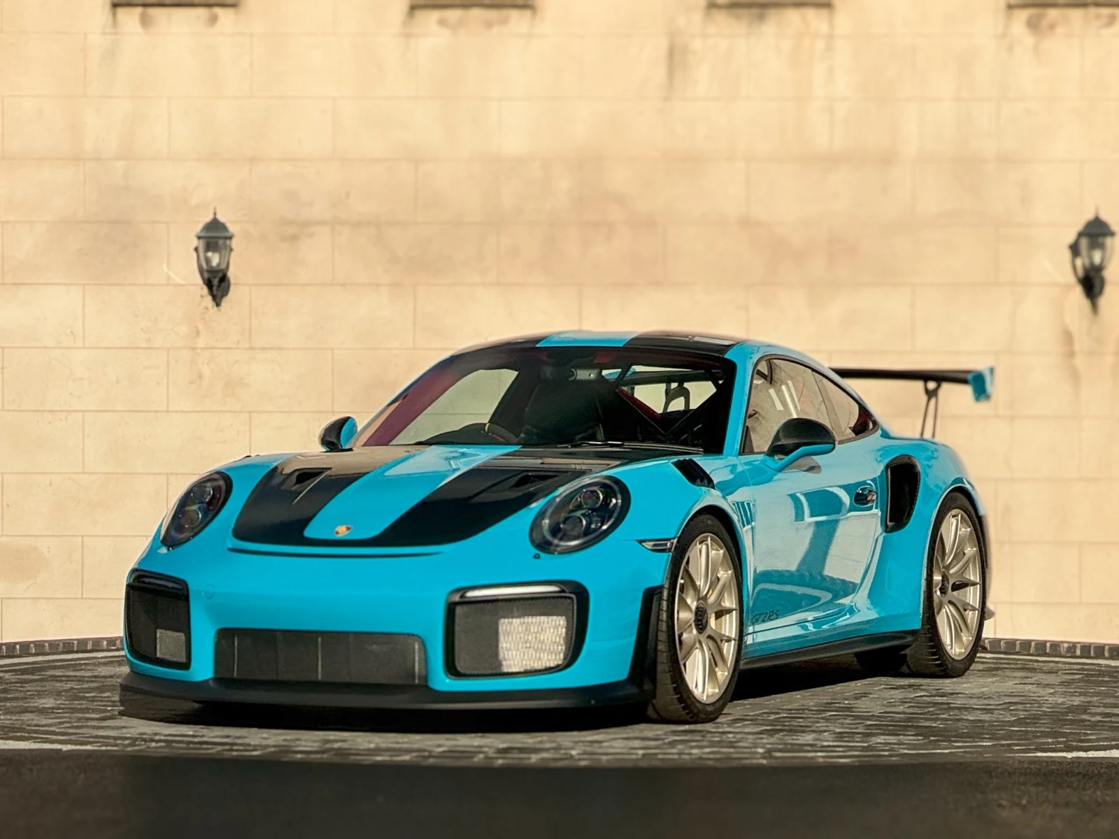 2018 Porsche 911 (991.2) GT2 RS Weissach, 3/10
