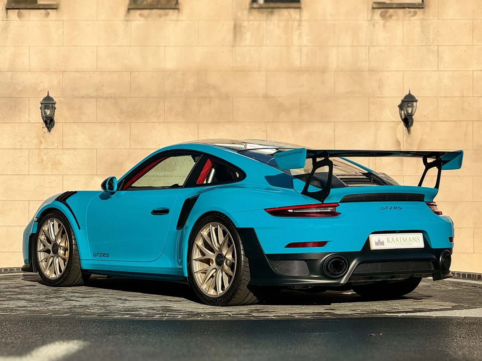 2018 Porsche 911 (991.2) GT2 RS Weissach, 8/10