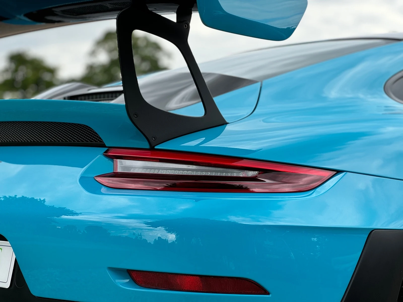 2018 Porsche 911 (991.2) GT2 RS Weissach, 10/10