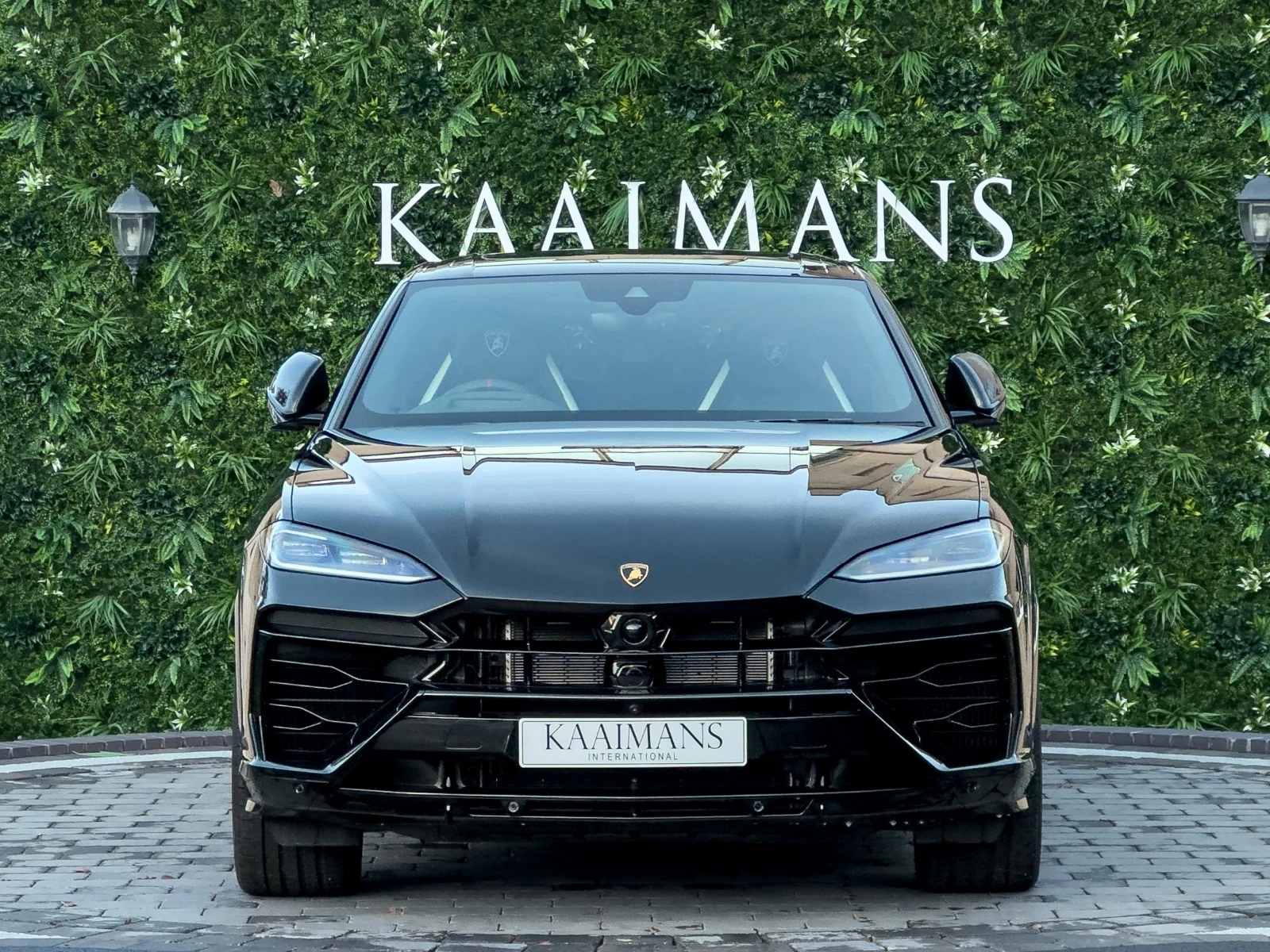 2025 Lamborghini Urus SE, 2/8