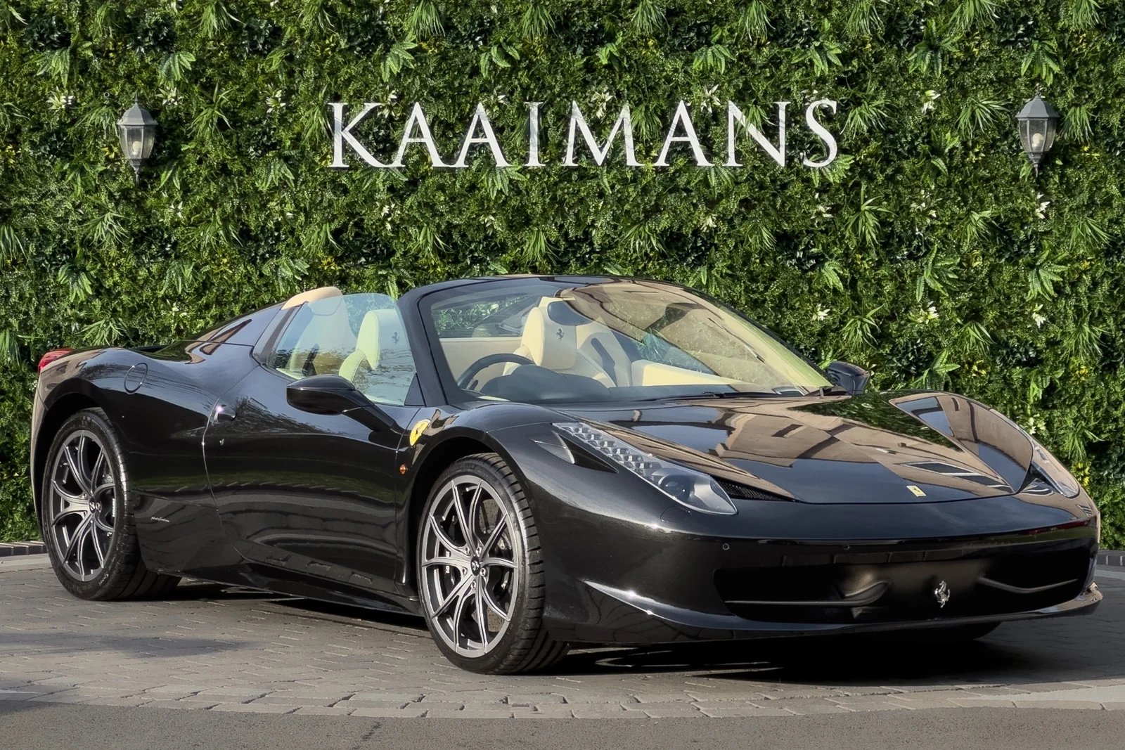 Ferrari 458 Spider · Nero Daytona · Kaaimans International