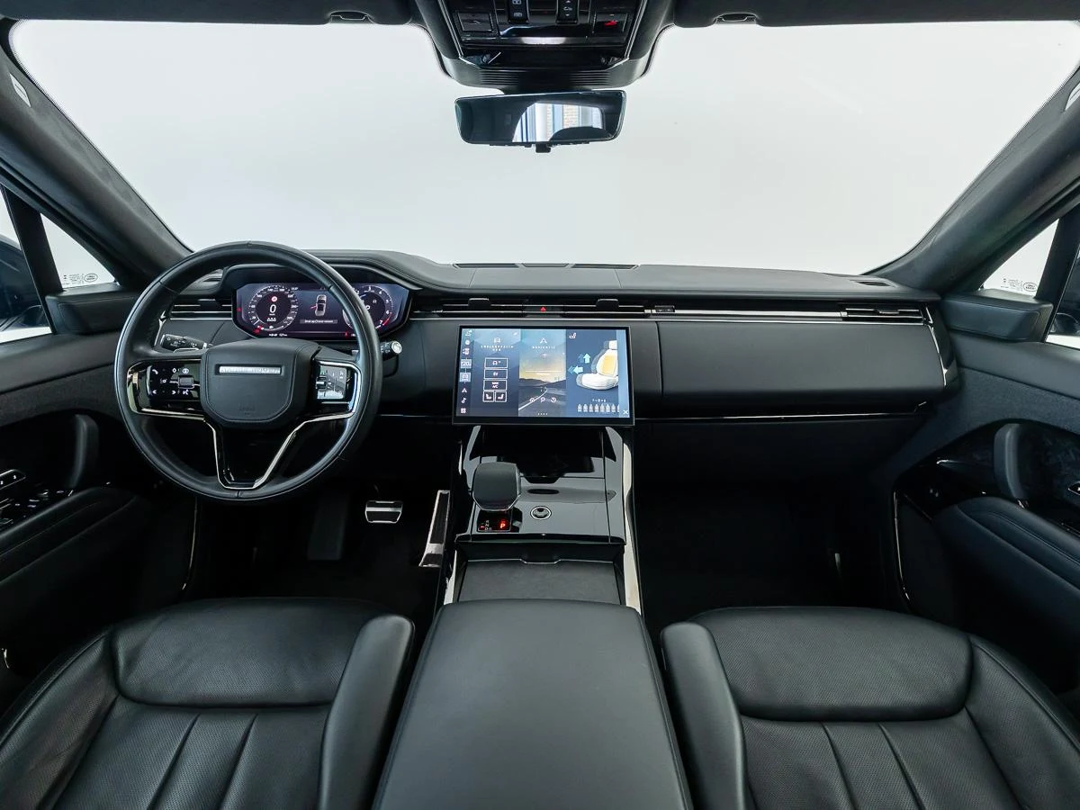 Land Rover Range Rover Sport P550e Autobiography, 4/10