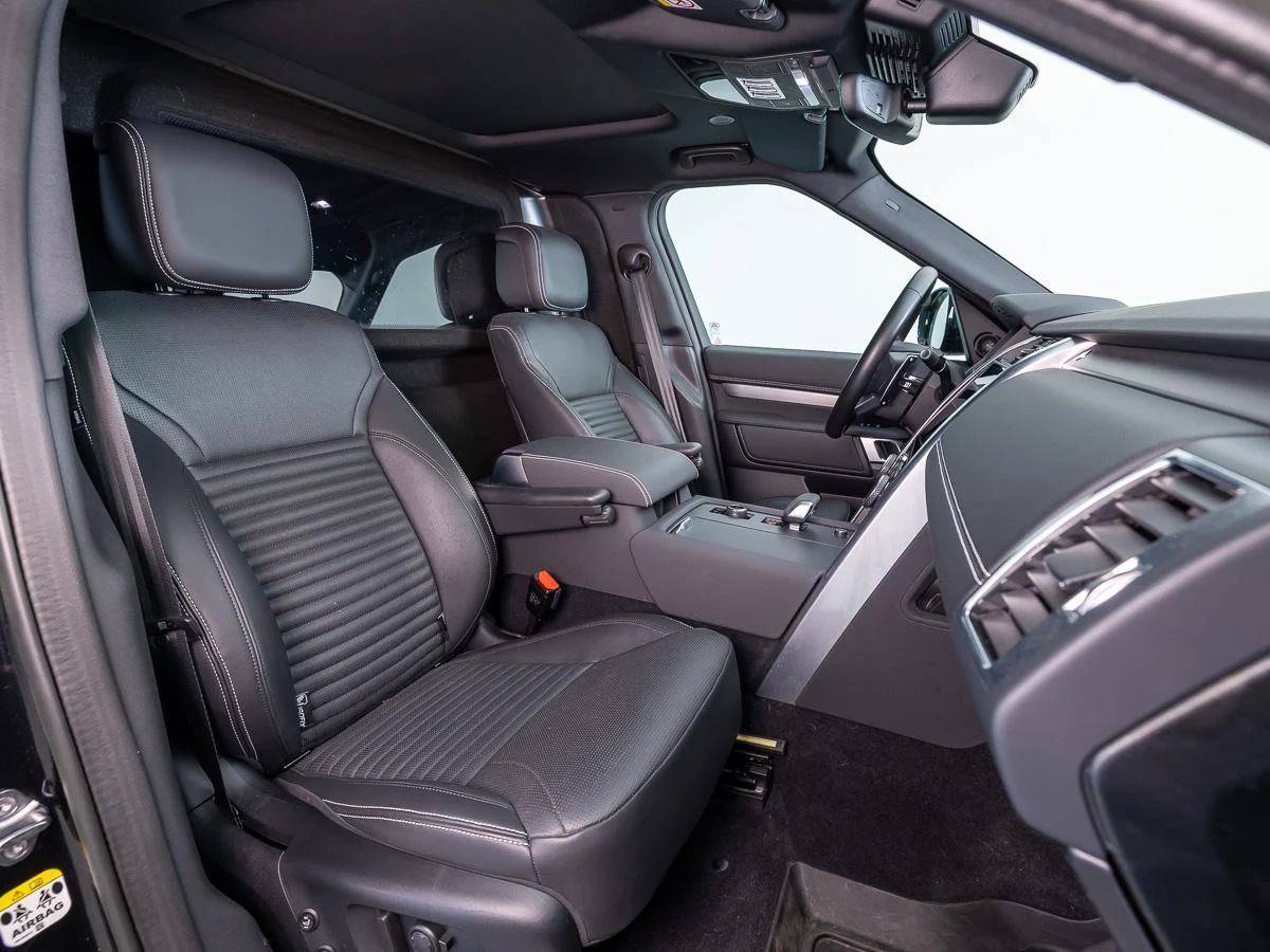 Land Rover Discovery D250 R-Dynamic SE, 3/10