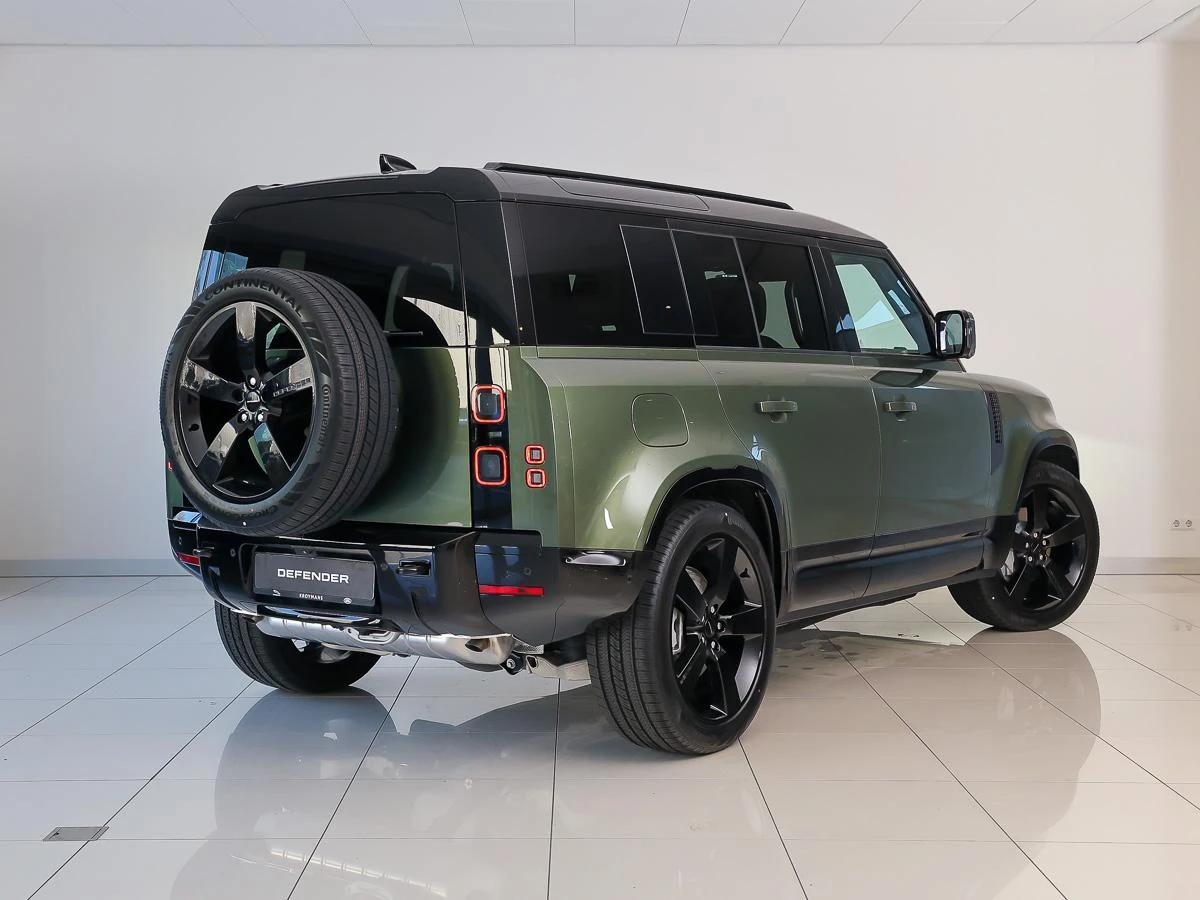 Land Rover Defender 110 PHEV P300e X-Dynamic HSE, 2/10