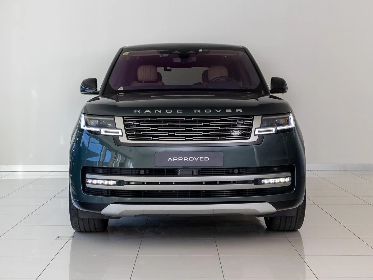 Kroymans photograph of Land Rover Range Rover P510e Autobiography