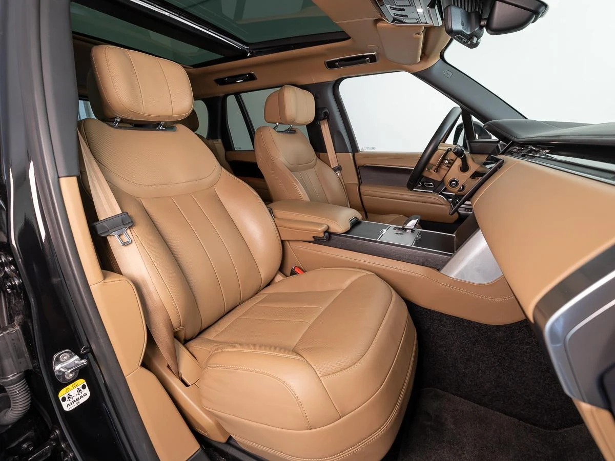 Land Rover Range Rover P550e Autobiography, 3/10