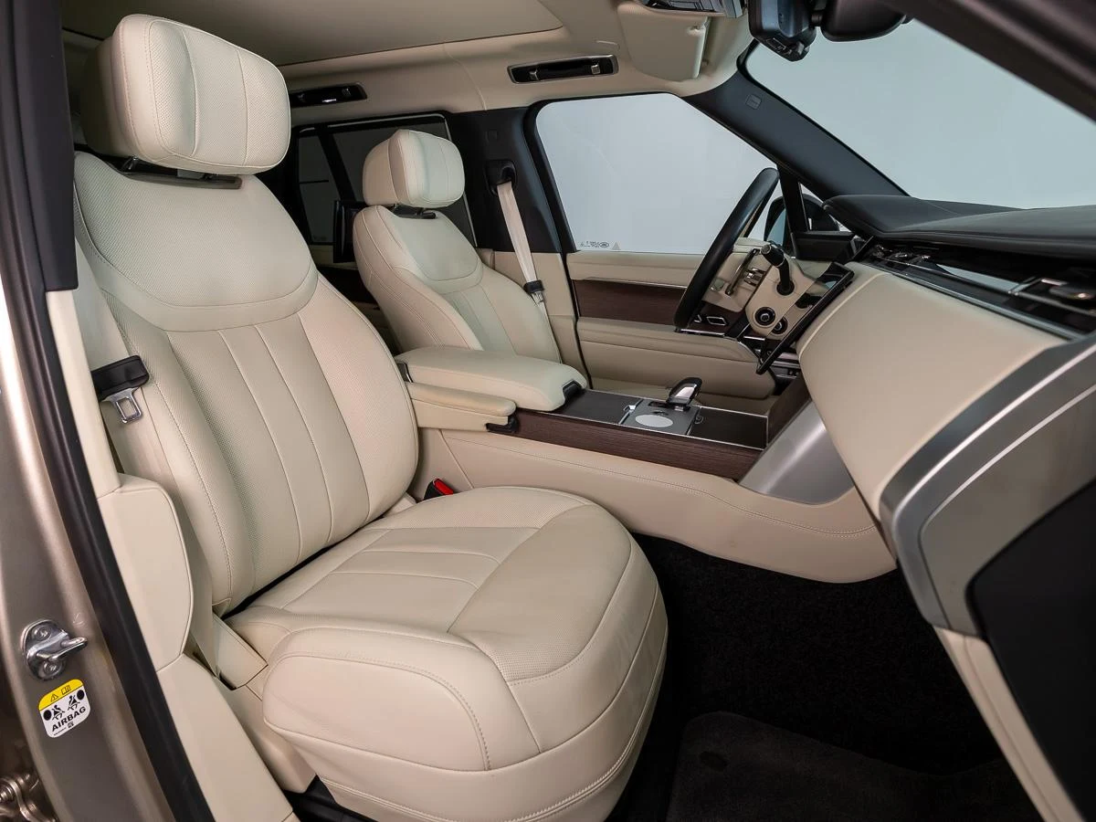 Land Rover Range Rover P460e Autobiography, 3/10