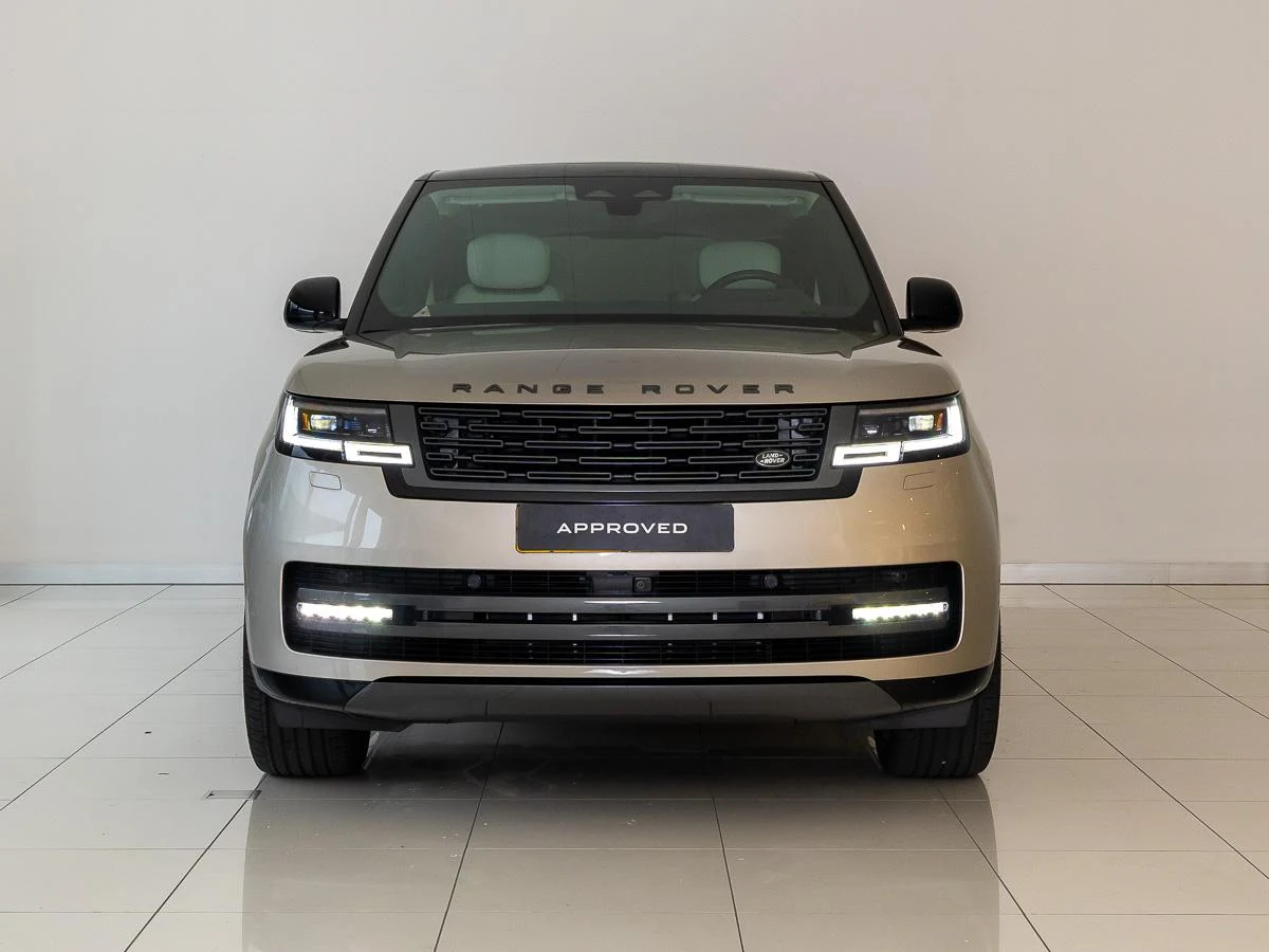 Land Rover Range Rover P460e Autobiography, 8/10