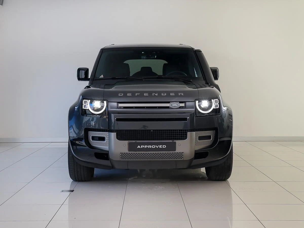 Kroymans photograph of Land Rover Defender 110 PHEV P300e X-Dynamic SE
