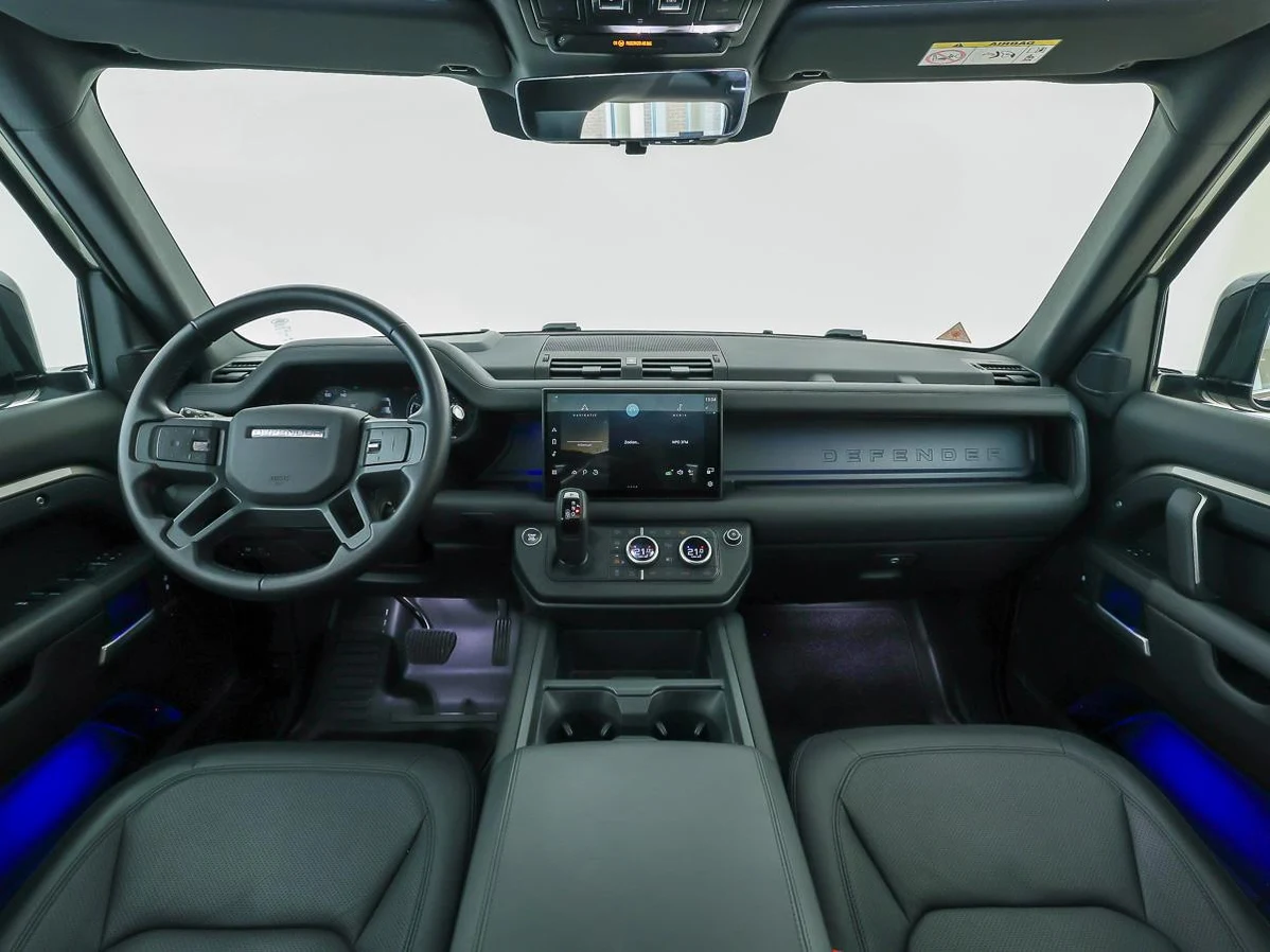 Land Rover Defender 110 PHEV P300e X-Dynamic HSE, 4/10