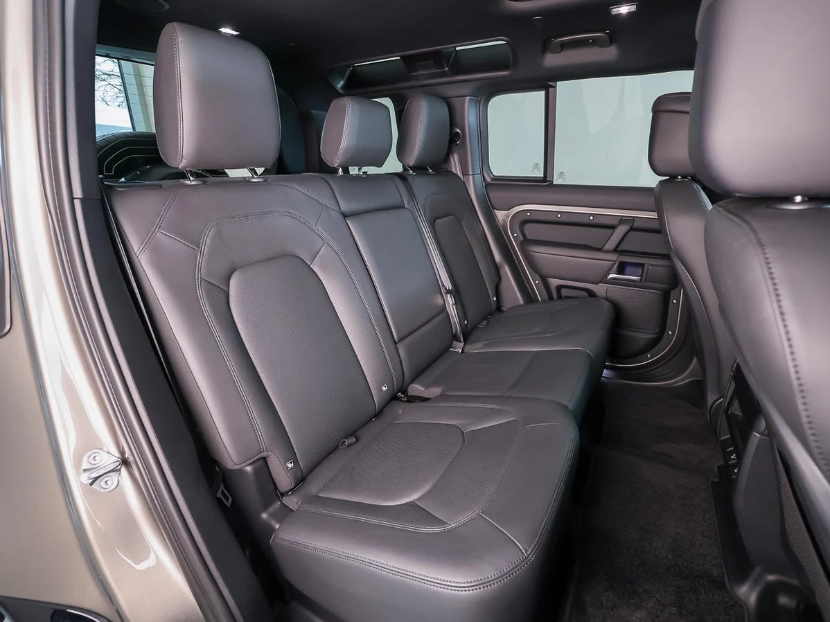 Land Rover Defender 110 PHEV P300e X-Dynamic HSE, 5/10