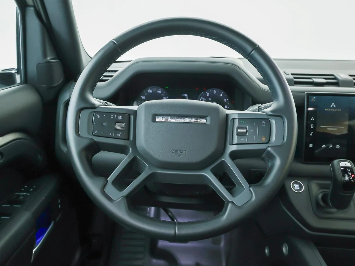 Land Rover Defender 110 PHEV P300e X-Dynamic HSE, 9/10