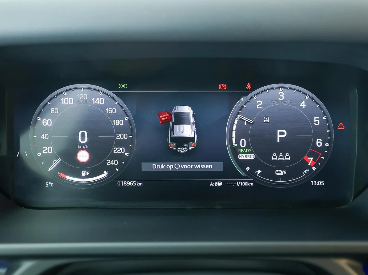 Land Rover Defender 110 PHEV P300e X-Dynamic HSE, 10/10