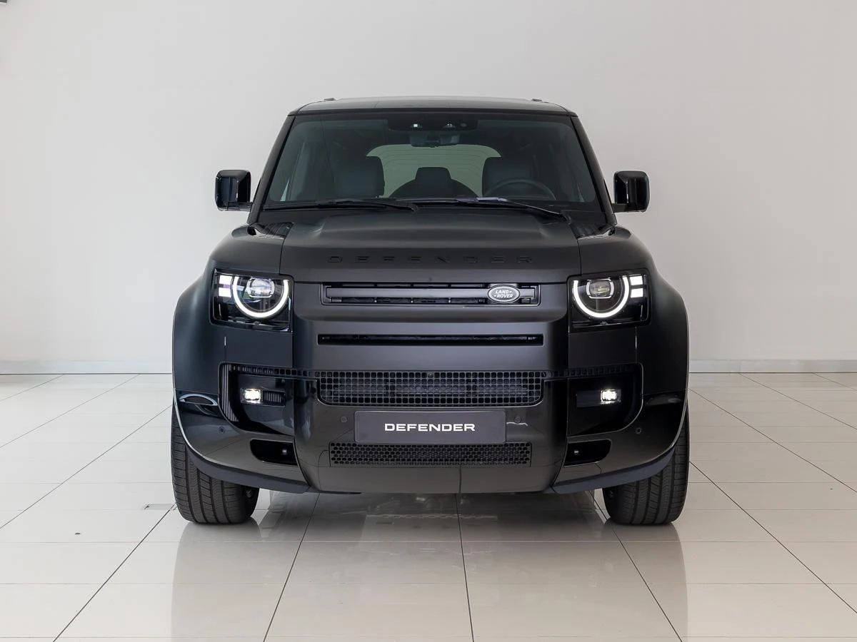 Land Rover Defender 110 PHEV P300e Dynamic Edition, 8/10