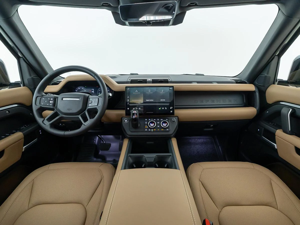 Land Rover Defender 110 PHEV P300e Dynamic Edition, 4/10