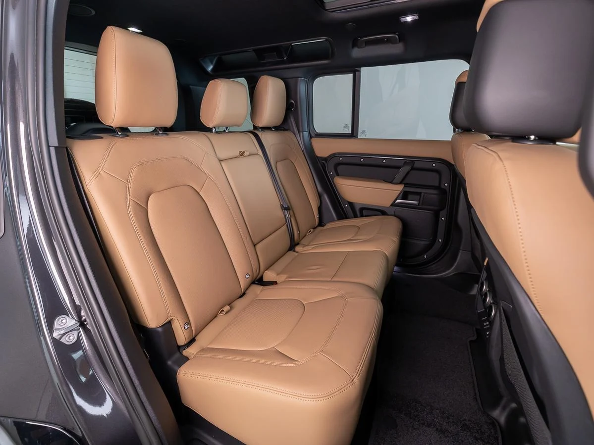Land Rover Defender 110 PHEV P300e Dynamic Edition, 5/10