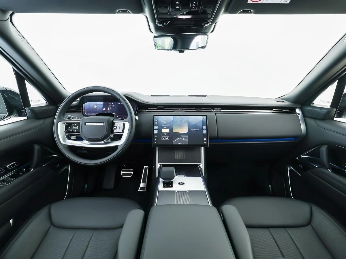 Land Rover Range Rover P550e Autobiography, 4/10