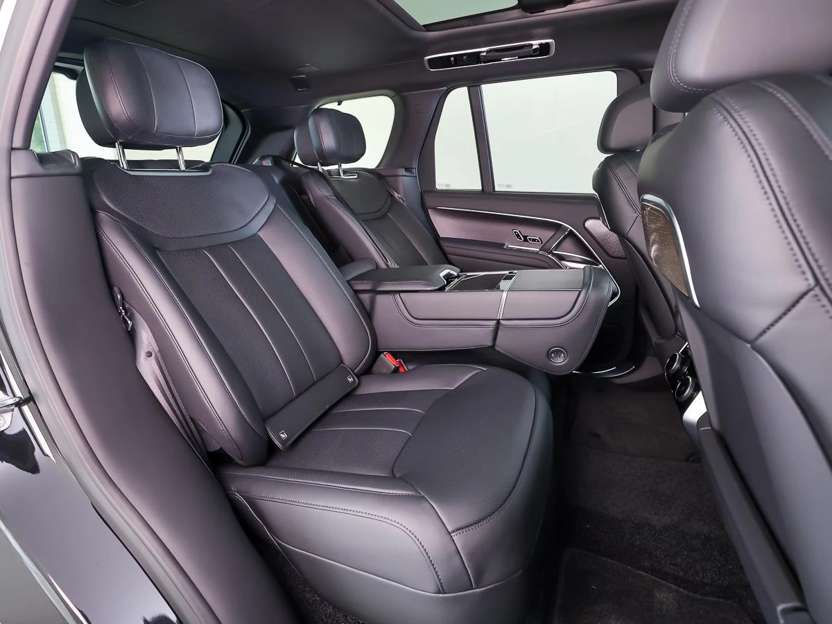 Land Rover Range Rover P550e Autobiography, 5/10