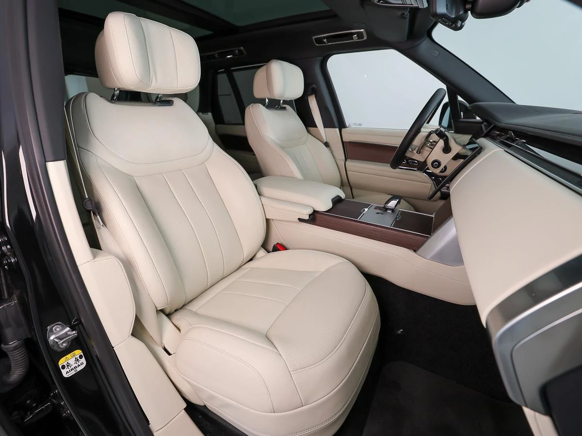 Land Rover Range Rover P550e Autobiography, 3/10