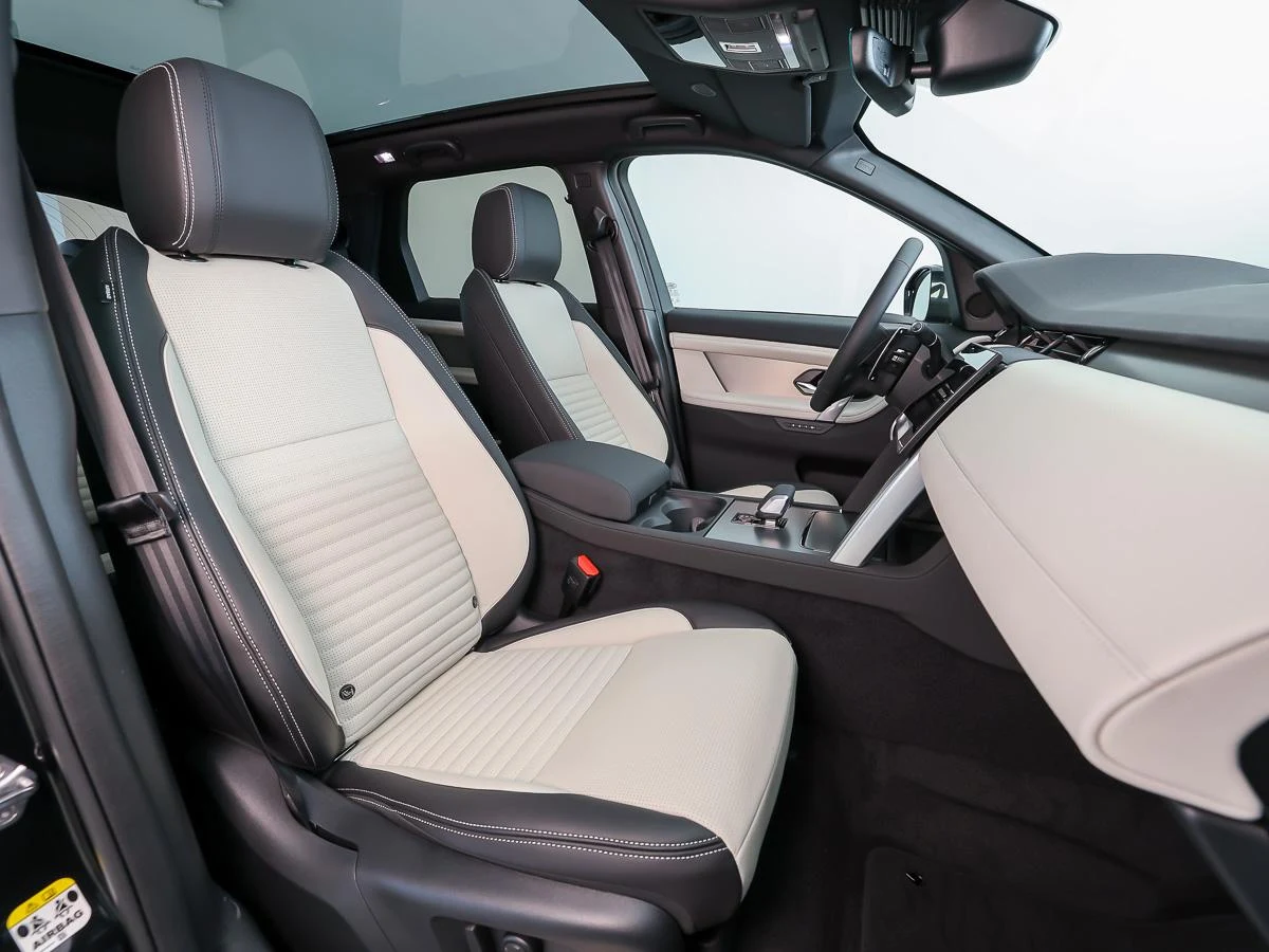 Land Rover Discovery Sport P270e Business Landmark Edition, 3/10