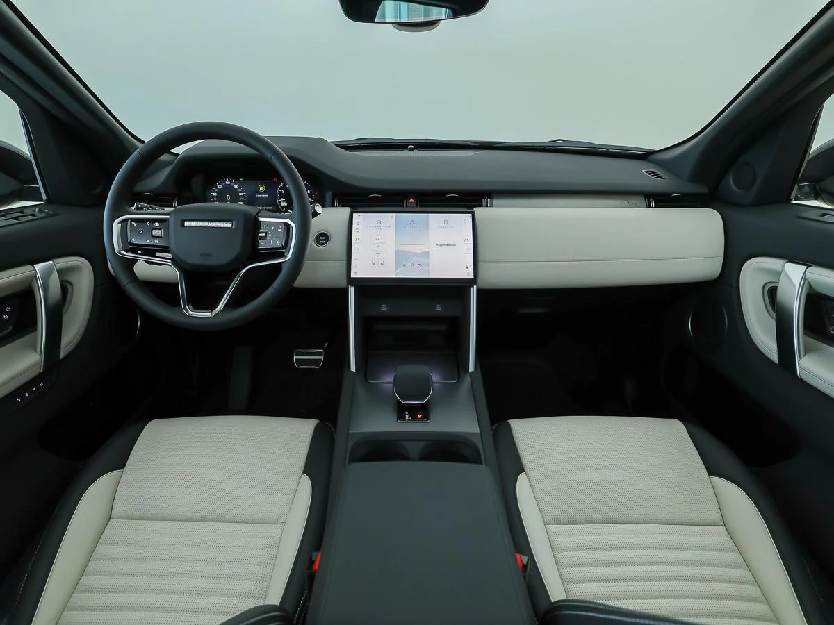 Land Rover Discovery Sport P270e Business Landmark Edition, 4/10