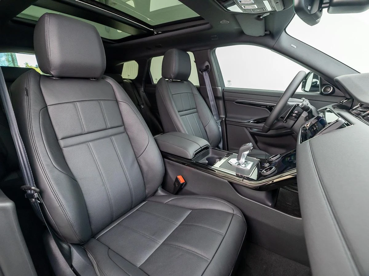 Land Rover Range Rover Evoque P300e R-Dynamic SE, 3/10