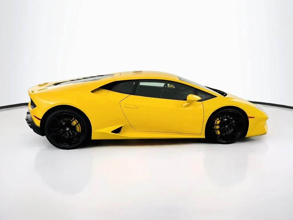 2017 Lamborghini Huracán LP 580-2 for sale, exterior, Yellow
