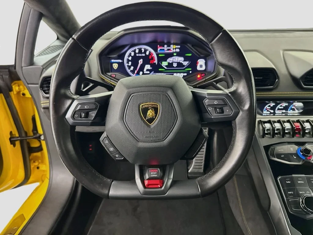 2017 Lamborghini Huracán LP 580-2 interior, Nero Ade