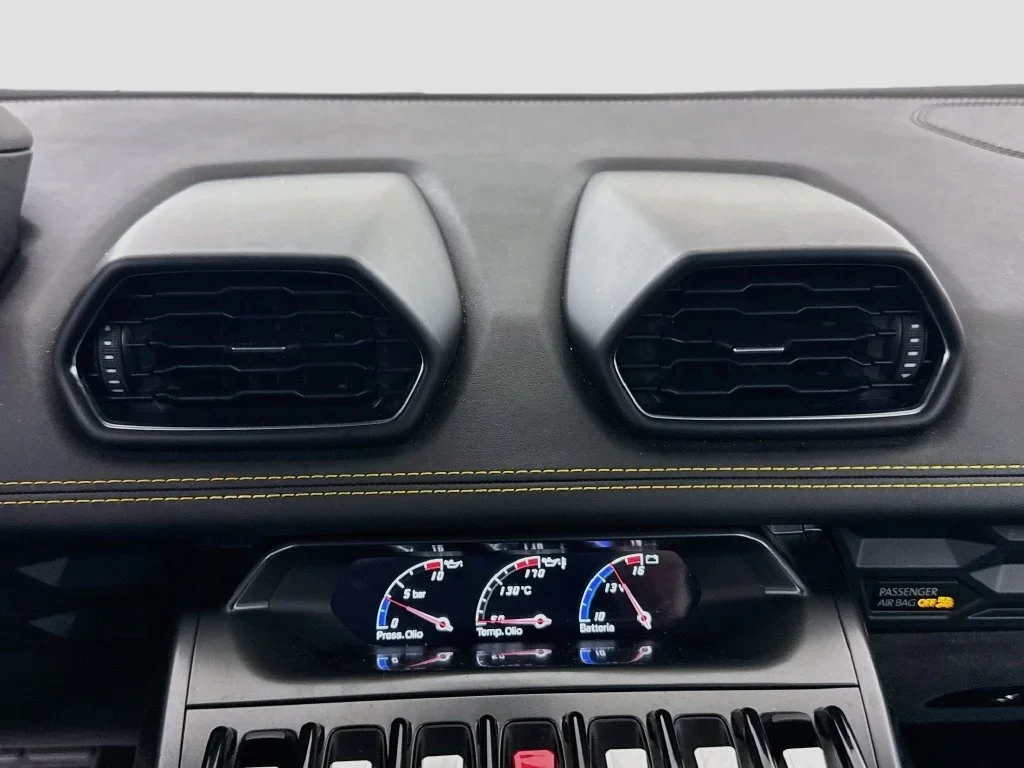 2017 Lamborghini Huracán LP 580-2 interior, Nero Ade