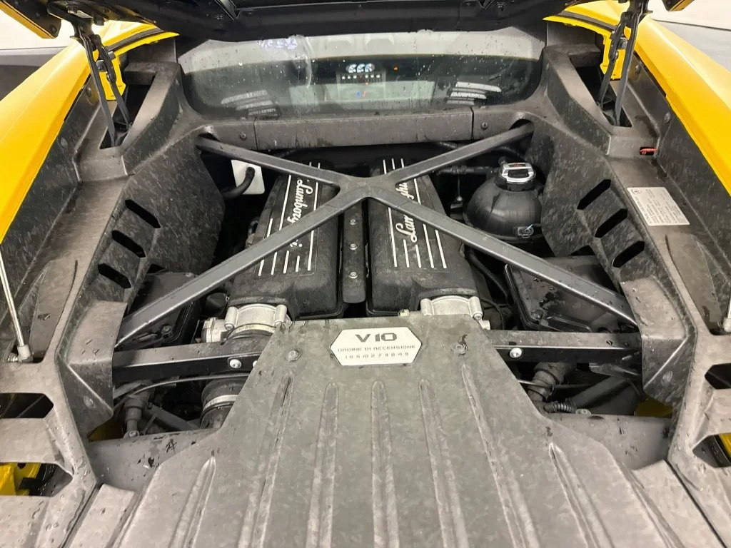 2017 Lamborghini Huracán LP 580-2 engine