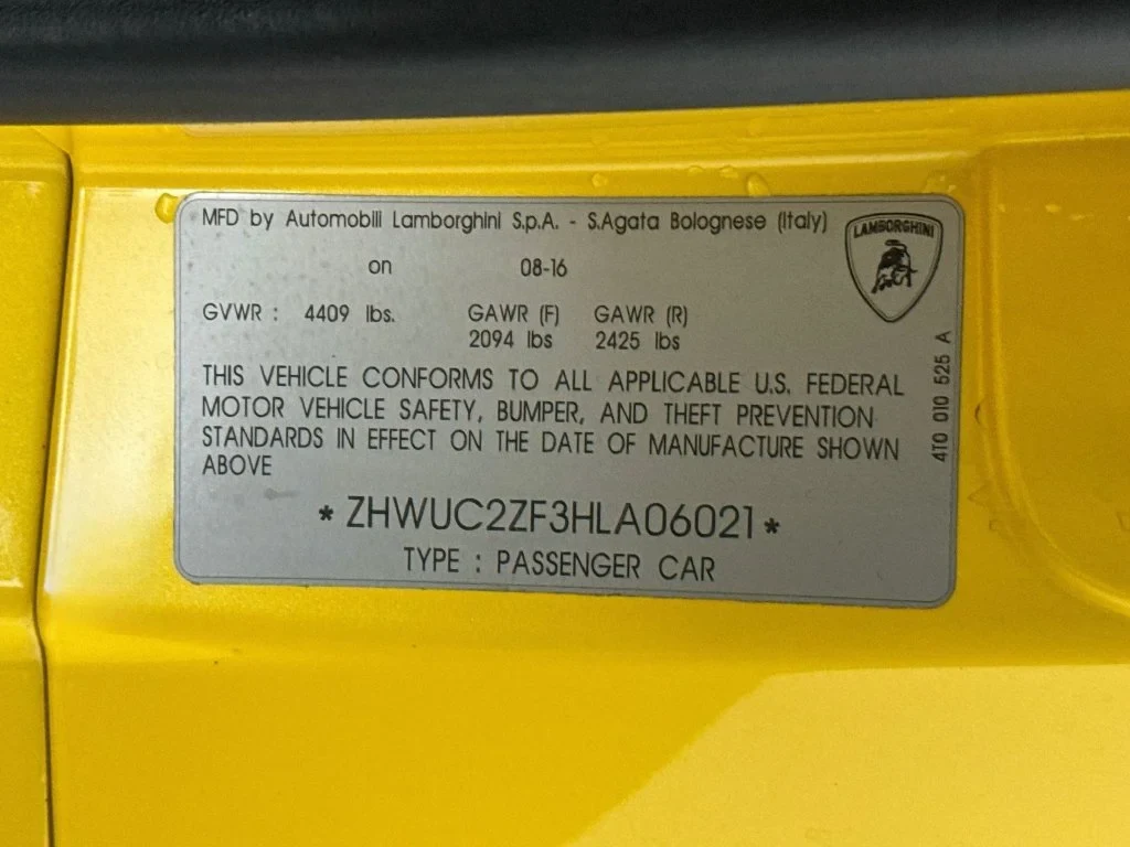 2017 Lamborghini Huracán LP 580-2 for sale, exterior, Yellow