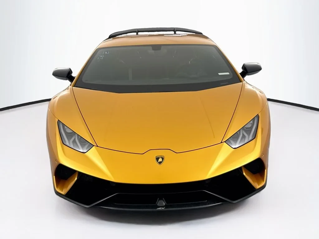2018 Lamborghini Huracán Performante for sale, exterior, Gold