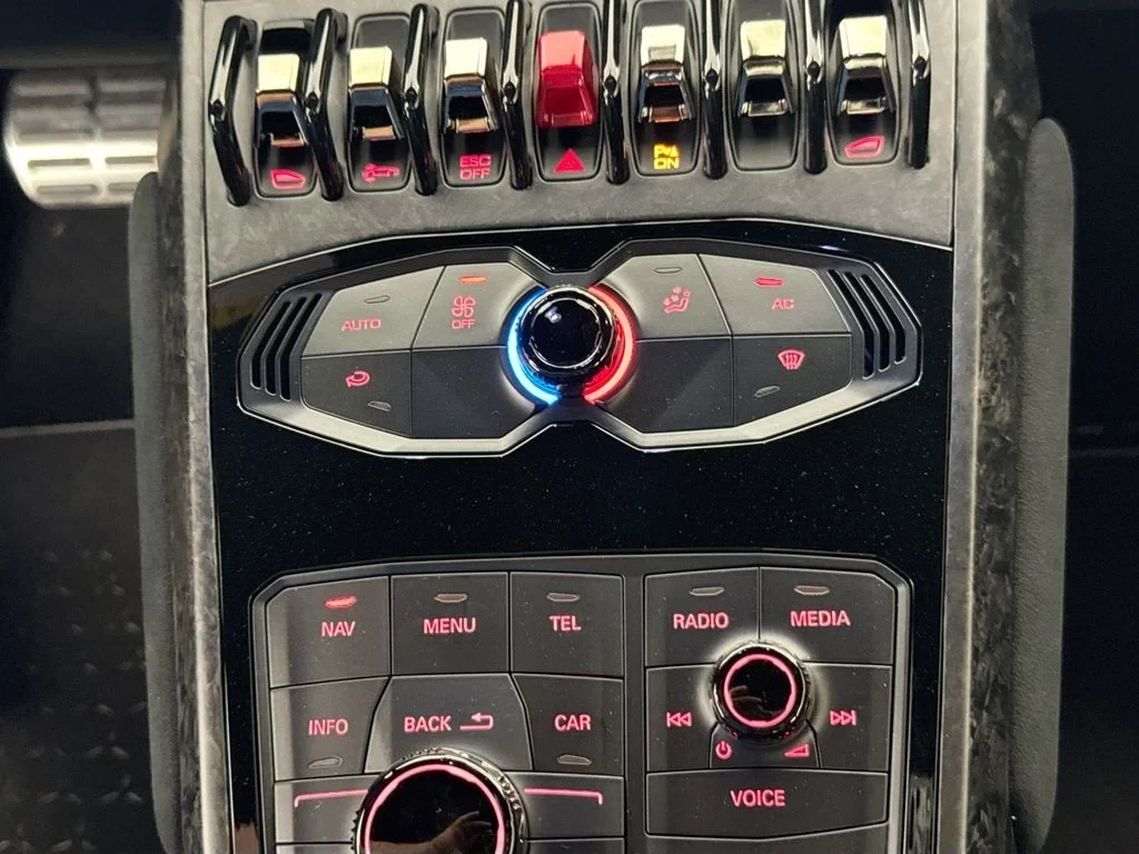 2018 Lamborghini Huracán Performante interior, center console, Nero Ade