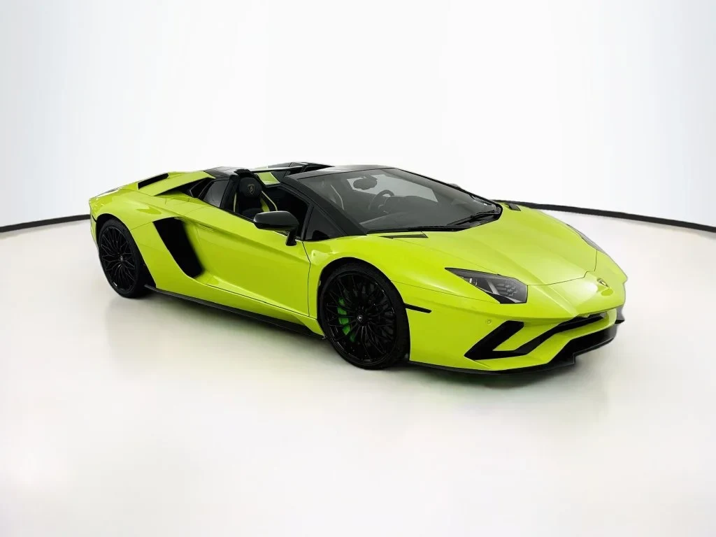 2019 Lamborghini Aventador S Roadster for sale, exterior, Green