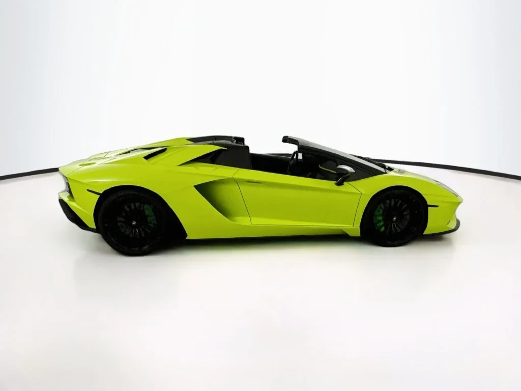 2019 Lamborghini Aventador S Roadster for sale, exterior, Green