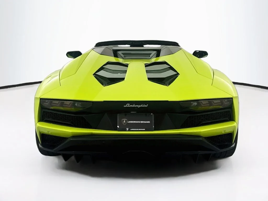 2019 Lamborghini Aventador S Roadster for sale, exterior, Green