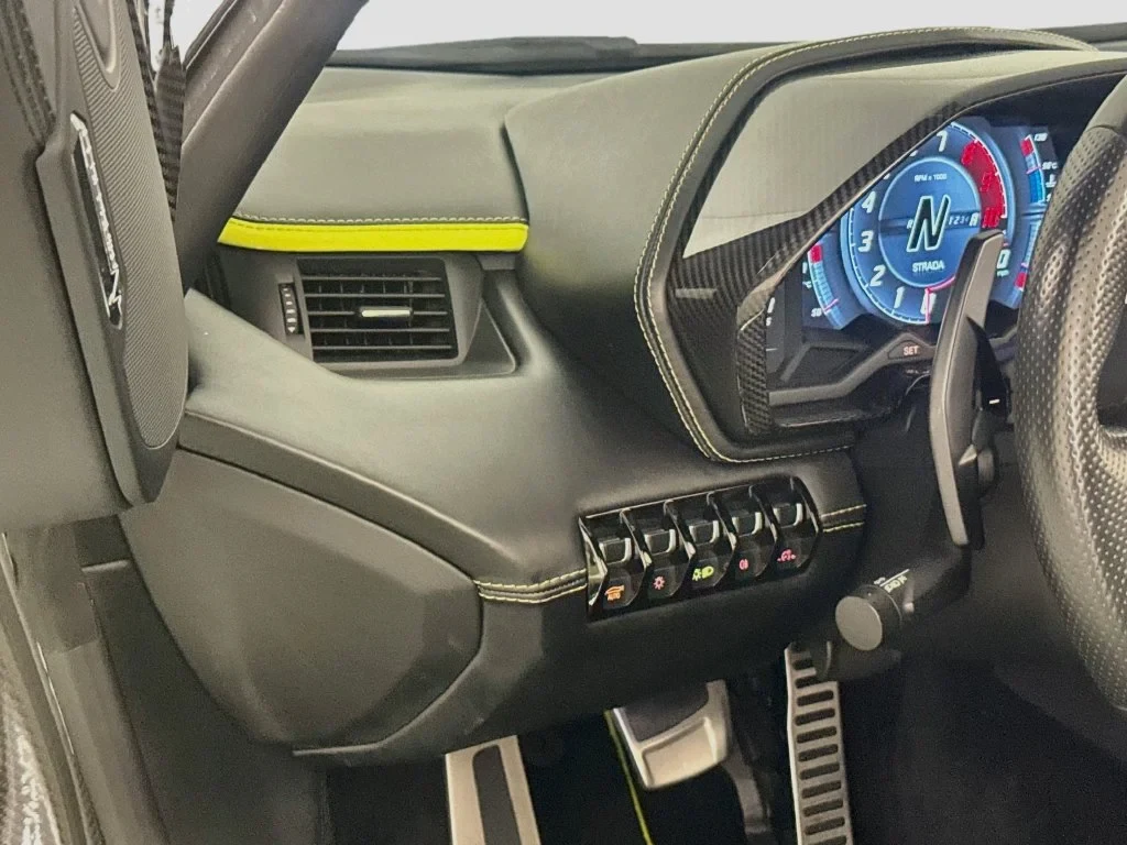 2019 Lamborghini Aventador S Roadster interior, Nero Ade