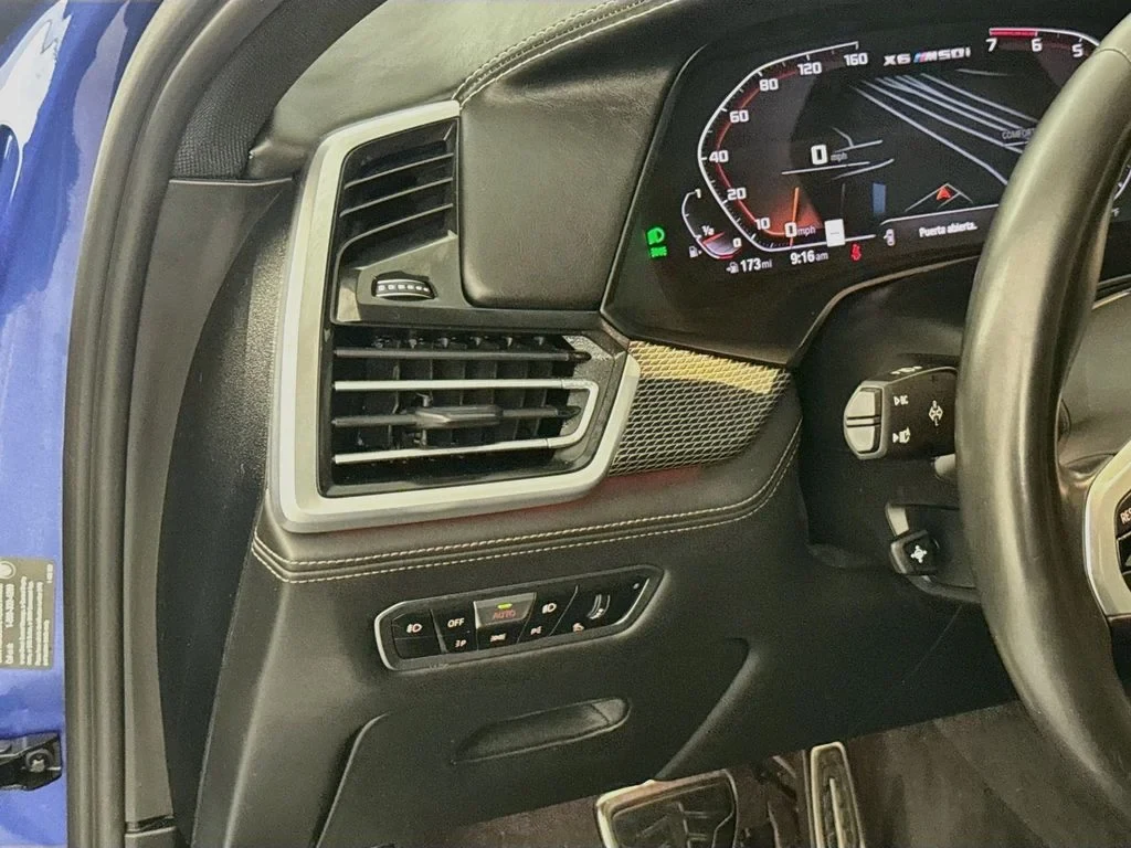 2020 BMW X6 M50i interior, Black
