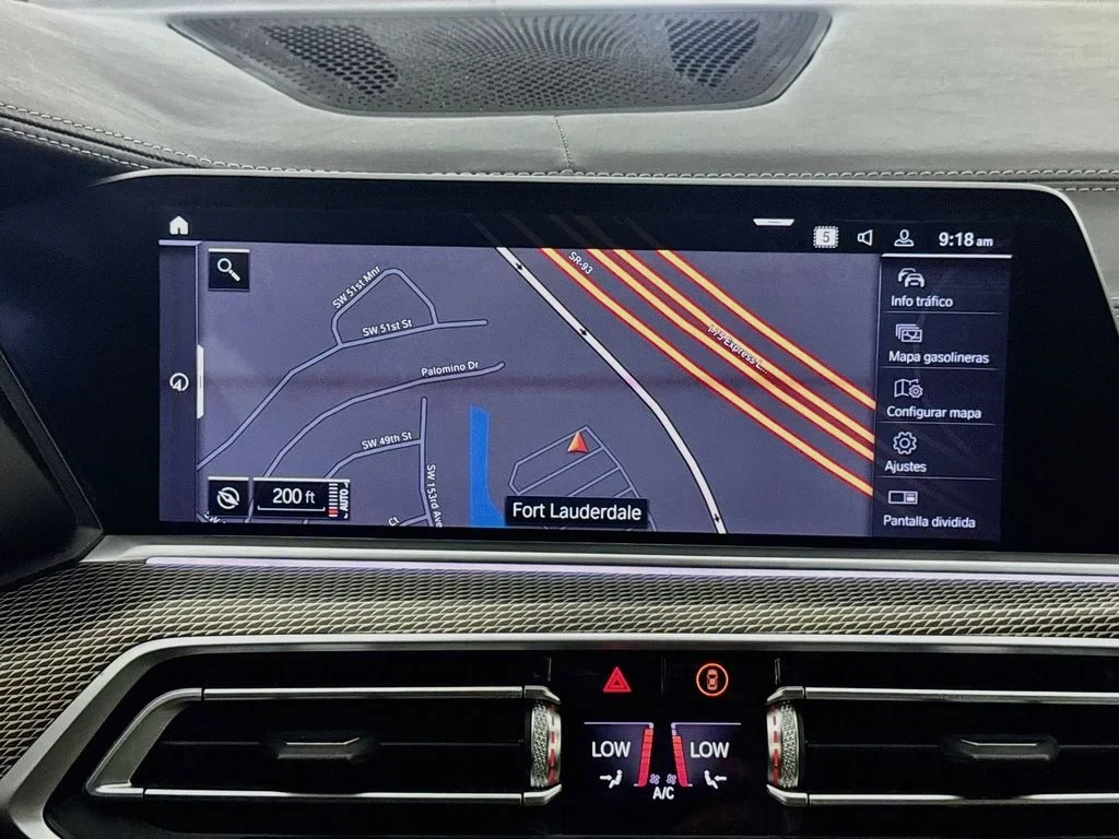 2020 BMW X6 M50i interior, dashboard, Black