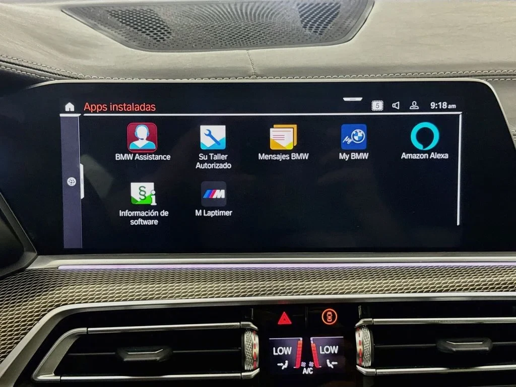 2020 BMW X6 M50i interior, Black