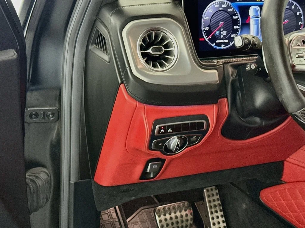 2020 Mercedes-AMG G 63 interior, designo Classic Red and Black Nappa