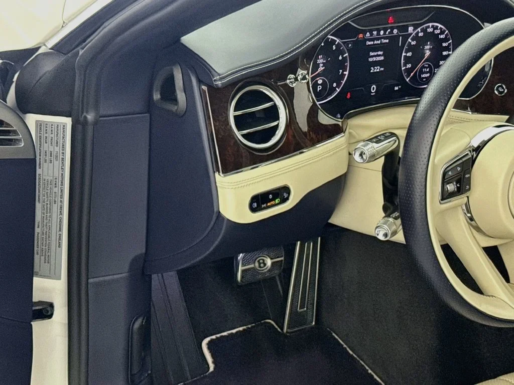 2022 Bentley Continental GT V8 Convertible interior