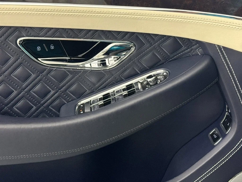 2022 Bentley Continental GT V8 Convertible interior, door panel