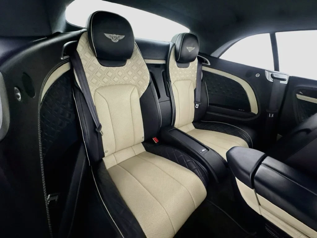 2022 Bentley Continental GT V8 Convertible interior, seats