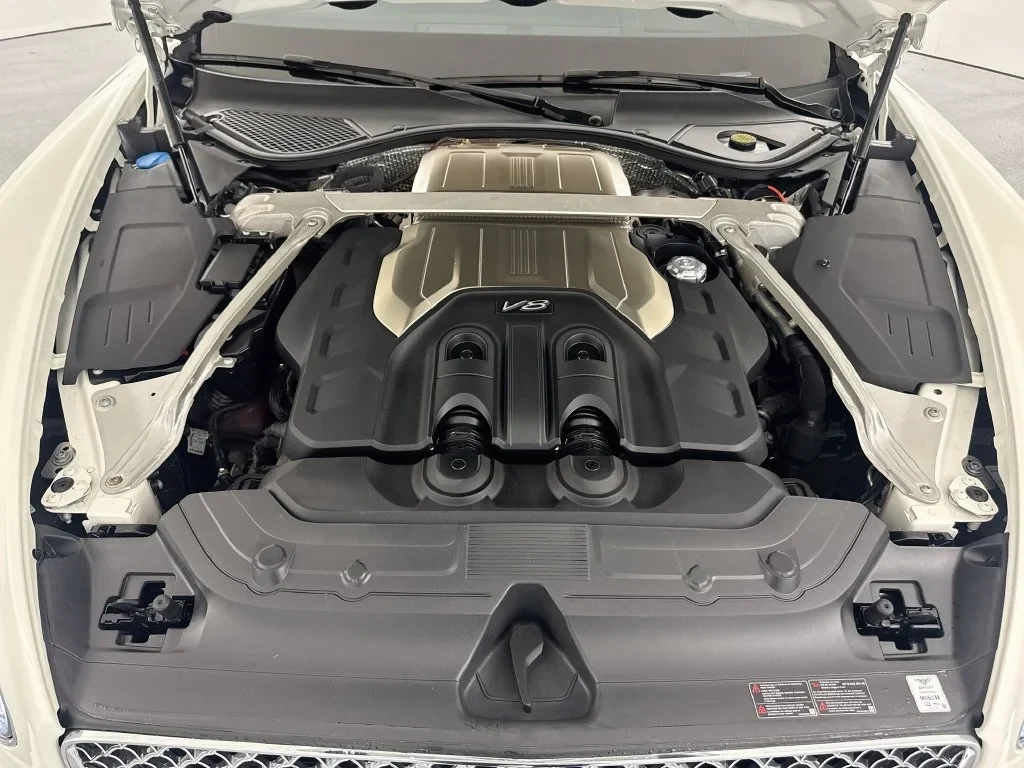 2022 Bentley Continental GT V8 Convertible engine